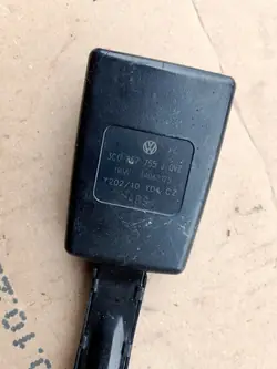 OEM 3C0857755J Vänster fram säkerhetsbältesspänne VW Passat B6