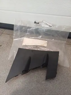 Grille de pare-chocs latérale gauche Mercedes C-Class W205 A2058858402