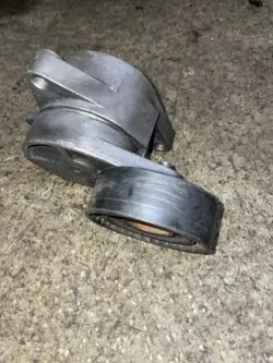 Tendeur de courroie BMW 5 E39 OEM 1748832 2.8L
