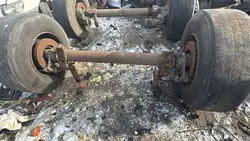 Gebruikte aanhanger achteras SAF OEM naczepa