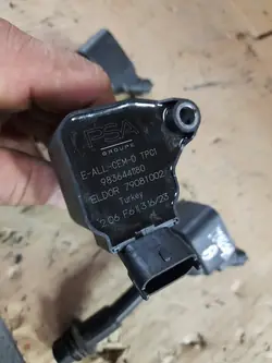 Bobine d'allumage Opel Mokka B II 1.2 B OEM 9836441180