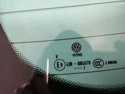 OEM FRC21533 Vitre Arrière d'Occasion VW Jetta VI