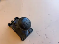 Pomo de palanca OEM 28100-86G20 para Suzuki Ignis II 2003-2010