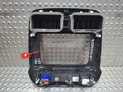 Moldura Rádio OEM S26301821 para Dacia Spring 2022-
