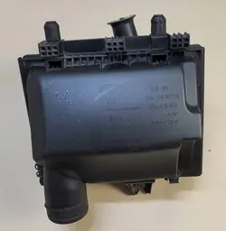 Ilmansuodatin kotelo VW Transporter T4 2.5 TDI OE