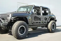 OEM 5FF8-30642 puolioveet peileillä Jeep Wrangler JK:lle