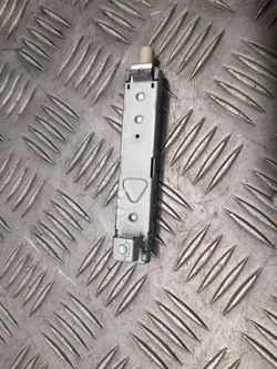 Audi OE 8W6035225 Antennförstärkare - Begagnad