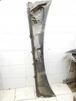 Joint de pare-brise Polestar 2 OEM 31694301 - Occasion