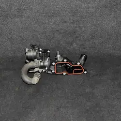 Pièces moteur Nissan Qashqai II 110601073R