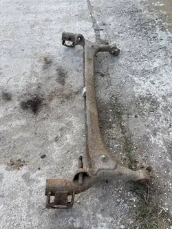Toyota Prius XW20 takapalkki OEM DTS5802