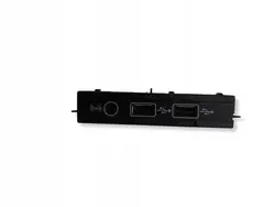 USB-pistorasia OEM 5QF035726 VW Tiguan II:lle