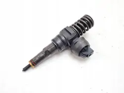 Injecteur de carburant VW Golf V PASSAT B6 2.0 TDI 038130073G