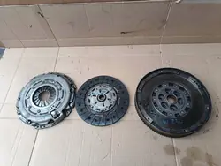 Kaksoismassakytkinpaketti Alfa Romeo Giulietta