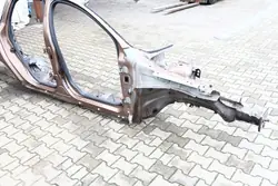 Volvo XC60 etu-oikea neljännespaneeli OEM 1274734585