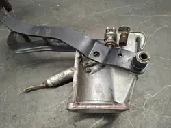 Gebrauchtes Mercedes-Benz Bremspedal OEM pedal hamulca mercedes w123