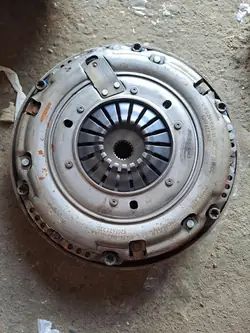 Volante de Dupla Massa Kit de Embreagem 1.6DCI Trafic