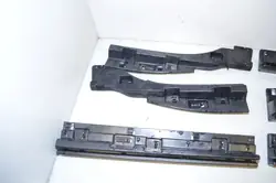 BMW F40 drempelbevestiging OEM 7301942 - Gebruikt