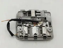 OEM 81263-05230 Innenraumleuchte Vorne für Toyota Avensis II