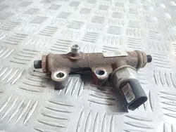 Rampe de carburant pour Land Rover Discovery 3 - 4R8Q9C066AE