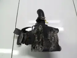 VOLVO 2.4 D5 Pompe de Direction Assistée 8683966
