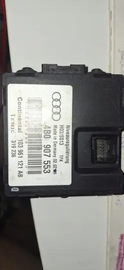 Audi OEM 4B0907553 Ohjain - Käytetty Alkuperäinen Osa