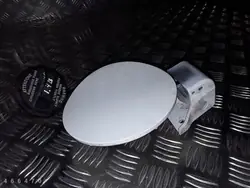 Polttoainesäiliön kansi OEM 695101W200 Kia Rio Sedanille