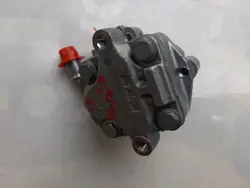 Pompe de direction assistée VW T5 7H0422154F