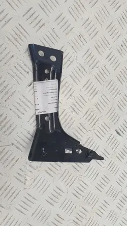 VW Volkswagen Passat B8 Höger skärm fäste 3G0821142A