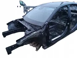 OEM CWIARTKA PODŁUŻNICA Fram Vänster Mercedes A-klass W177