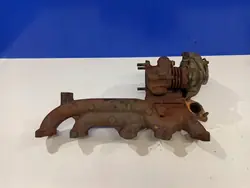 Käytetty Volvo turbo OEM 8601639 V70 II 2.5L
