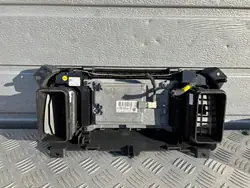 OEM 9813041280 näyttöruutu Citroen Jumpy III:lle