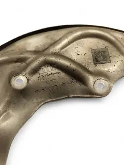 Audi A5 8W0615611A Bouclier frein arrière gauche