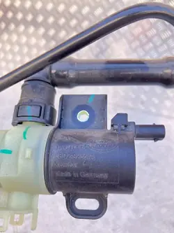Soupape de retour carburant L8D2-9285 pour Range Rover Evoque II