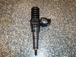 Inyector VW Caddy III Furgón OEM 03813D037BN 1.9L Diésel