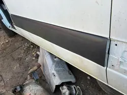 Mercedes Sprinter vasen keskikaistale OEM A9106905300