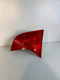 Audi A4 B7 8E 8H Luz de maletero Derecha