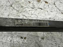 Käyttövoimajäähdytin OEM 7L8422885A Porschelle VW:lle