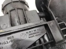 BMW Svängarmslock OEM 7797613 - Begagnad