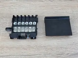 RENAULT MEGANE IV Accuzekering Relais 241148160R