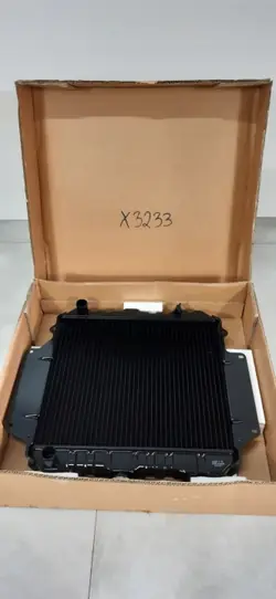 Denso Wasser-Kühler OEM 17700-83002 für Suzuki Samurai