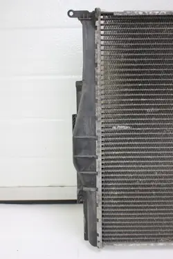 Radiateur BMW 7526533 pour 320d Diesel 150CV