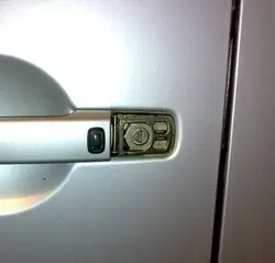 Nissan Vasemman lukon kansi 80646EB33C