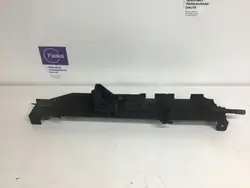 PCU500250 rechter radiatorbevestiging Range Rover Sport L320