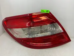 Feu arrière gauche MERCEDES W204 A2048200164