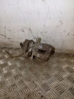 Volkswagen PASSAT B6 2007 Rechte Hintere Bremszange OEM 3C0615404E