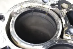 Bloc Moteur OEM LUCAR 47013 pour Ford Fiesta MK7