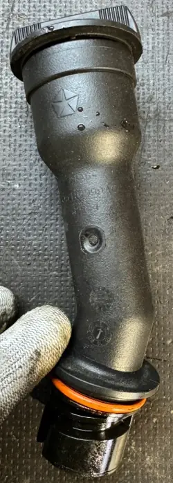 Jeep OE Öljytäyttökorkki OEM 05184999AC - Käytetty
