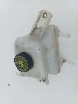 Réservoir de liquide de frein OEM 03.3508-8707.1 Toyota