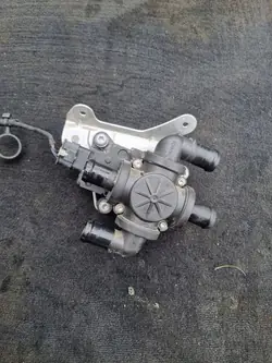 Porsche Taycan Lämmitin OEM 9J1906459A - Käytetty