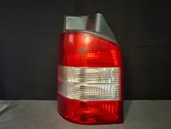 Luz Trasera Izquierda VW MULTIVAN V (7HM, 7HN, 7HF, 7EF, 7EM, 7EN) OEM 7H5945095M